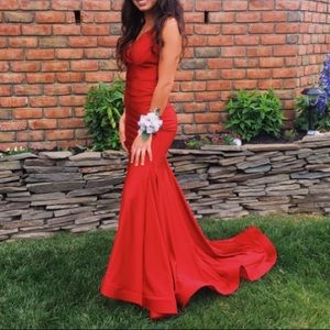 red prom dress